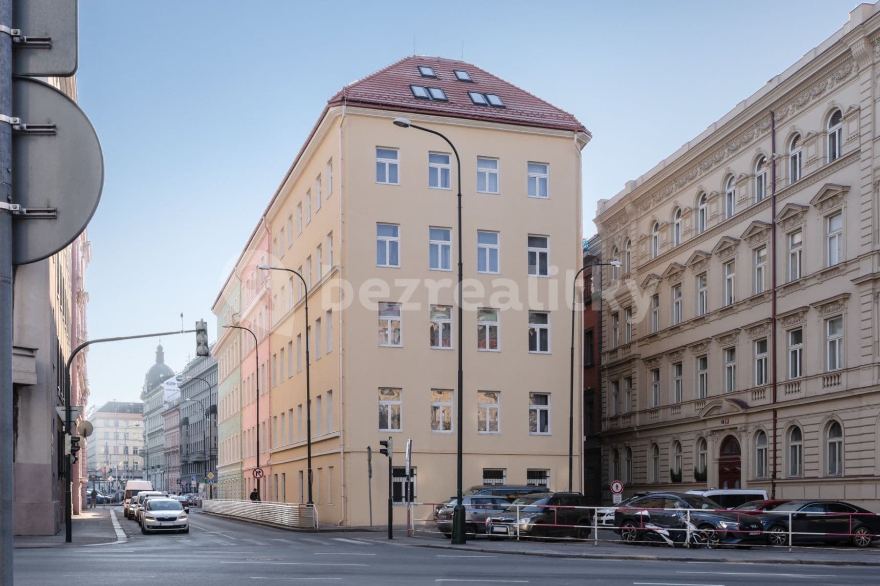 Prenájom bytu 3-izbový 76 m², Petrská, Praha, Praha Prenájom bytu 3-izbový 76 m², Petrská, Praha, Praha