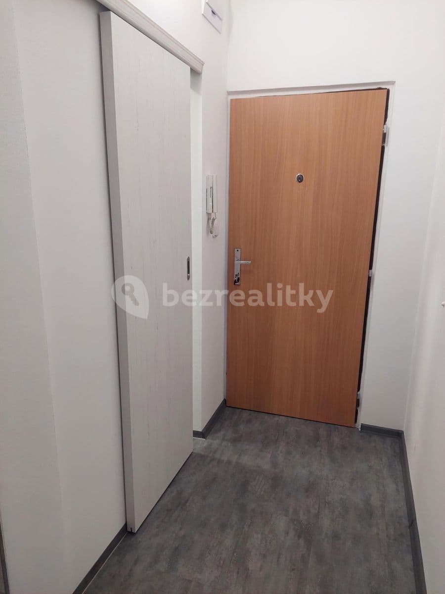 Prenájom bytu Garsoniéra 20 m², Tyršova, Chodov, Karlovarský kraj Prenájom bytu Garsoniéra 20 m², Tyršova, Chodov, Karlovarský kraj