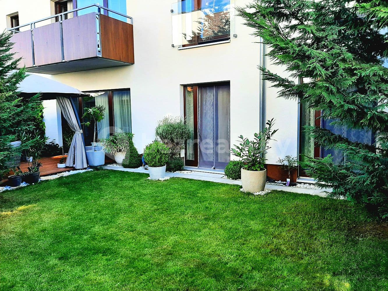 Prenájom bytu 3-izbový 84 m², Nepomuckých, Praha, Praha Prenájom bytu 3-izbový 84 m², Nepomuckých, Praha, Praha