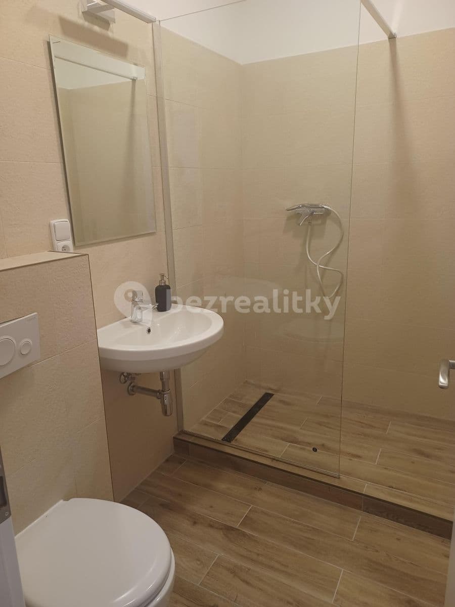 Prenájom bytu Garsoniéra 16 m², Lipanská, Říčany, Středočeský kraj Prenájom bytu Garsoniéra 16 m², Lipanská, Říčany, Středočeský kraj