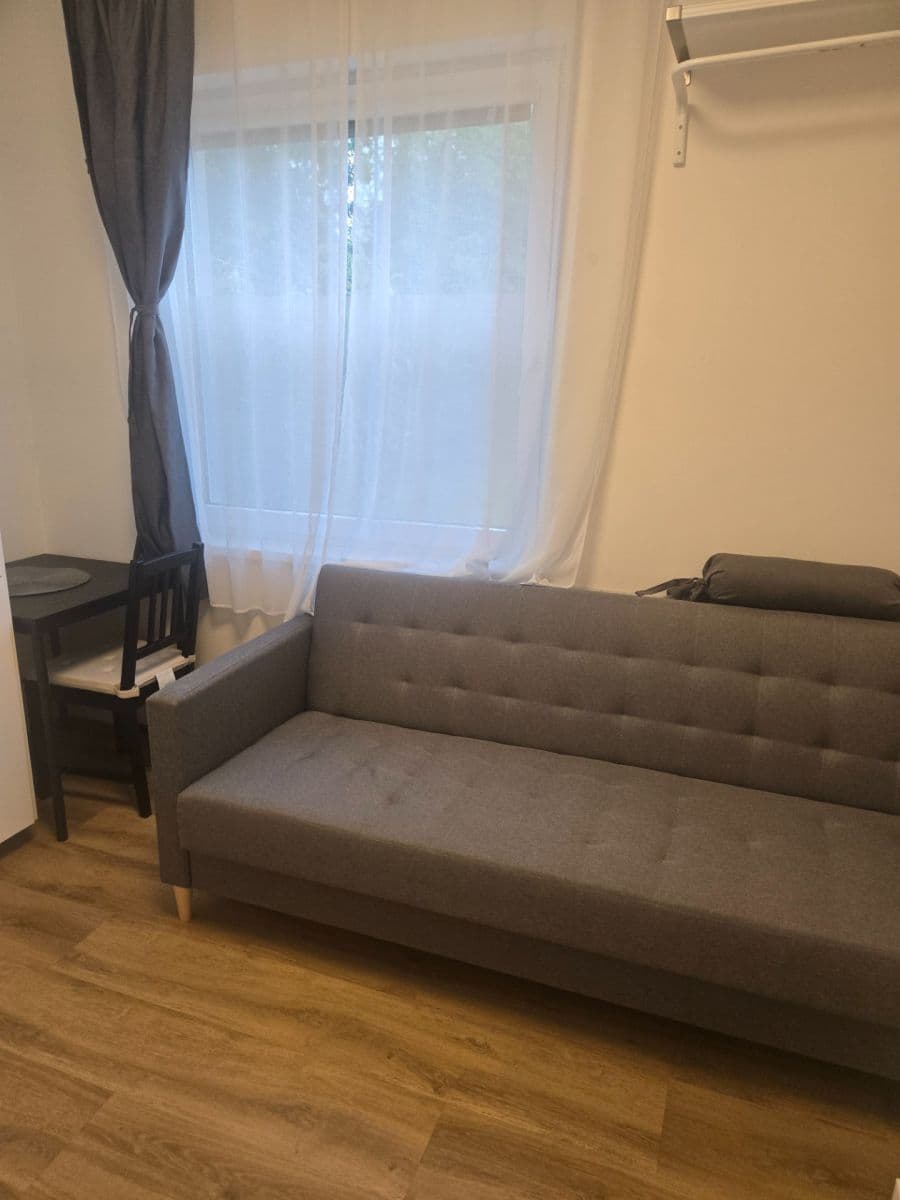 Prenájom bytu Garsoniéra 16 m², Lipanská, Říčany, Středočeský kraj Prenájom bytu Garsoniéra 16 m², Lipanská, Říčany, Středočeský kraj