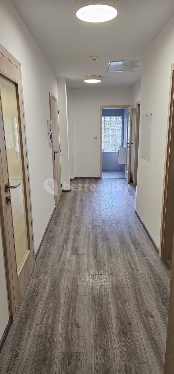 Prenájom bytu 3-izbový 92 m², Vojtěšská, Neratovice, Středočeský kraj Prenájom bytu 3-izbový 92 m², Vojtěšská, Neratovice, Středočeský kraj