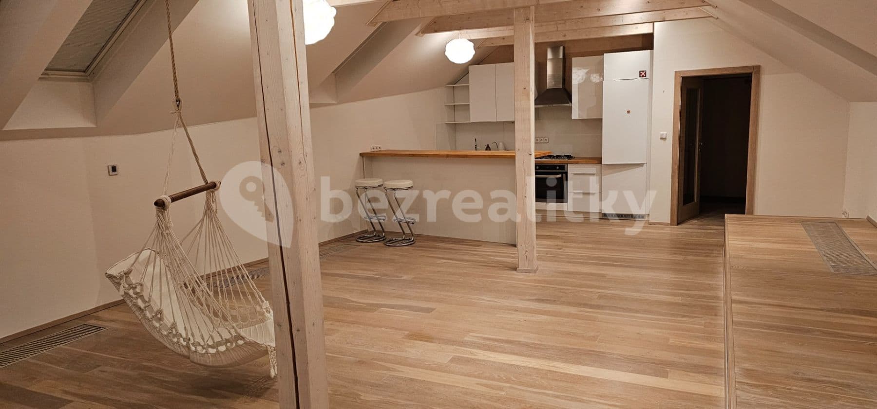 Prenájom bytu 2-izbový 90 m², Vojtěšská, Neratovice, Středočeský kraj Prenájom bytu 2-izbový 90 m², Vojtěšská, Neratovice, Středočeský kraj