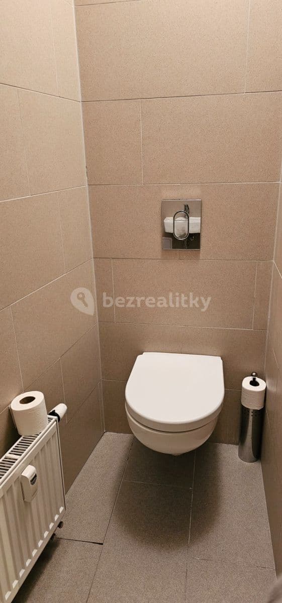 Prenájom bytu 2-izbový 90 m², Vojtěšská, Neratovice, Středočeský kraj Prenájom bytu 2-izbový 90 m², Vojtěšská, Neratovice, Středočeský kraj