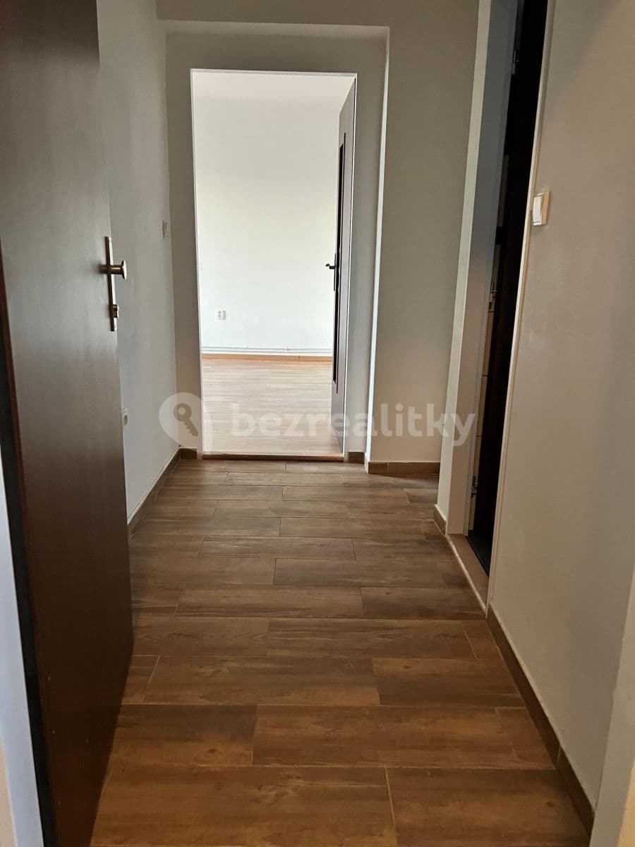 Prenájom bytu 1-izbový 45 m², 28. října, Ostrava, Moravskoslezský kraj Prenájom bytu 1-izbový 45 m², 28. října, Ostrava, Moravskoslezský kraj