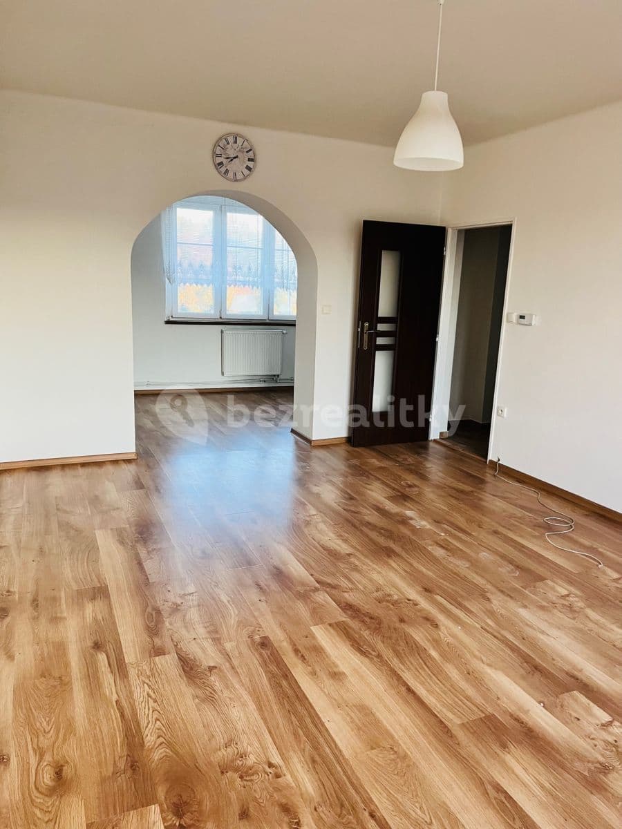 Prenájom bytu 1-izbový 45 m², 28. října, Ostrava, Moravskoslezský kraj Prenájom bytu 1-izbový 45 m², 28. října, Ostrava, Moravskoslezský kraj