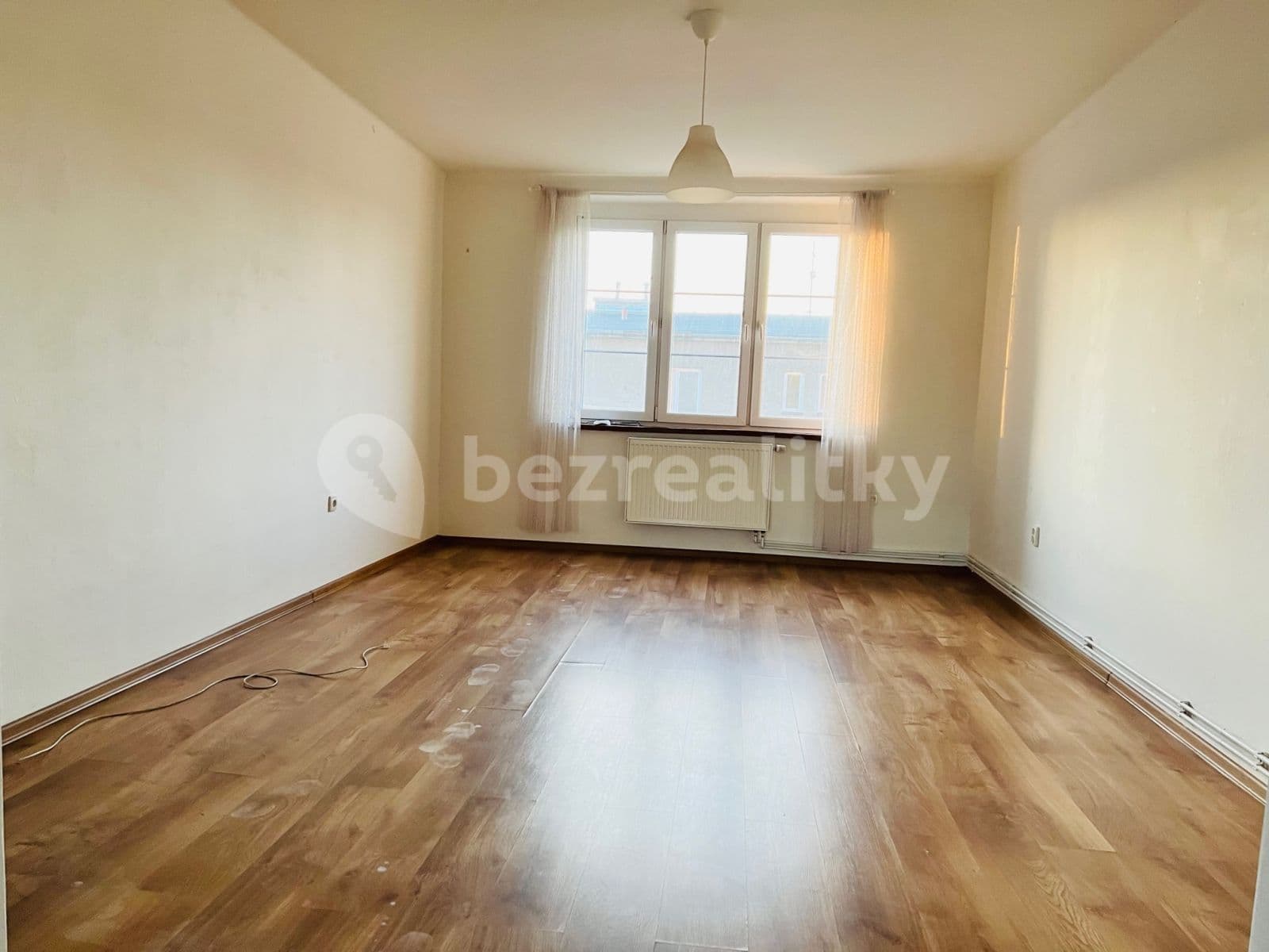 Prenájom bytu 1-izbový 45 m², 28. října, Ostrava, Moravskoslezský kraj Prenájom bytu 1-izbový 45 m², 28. října, Ostrava, Moravskoslezský kraj