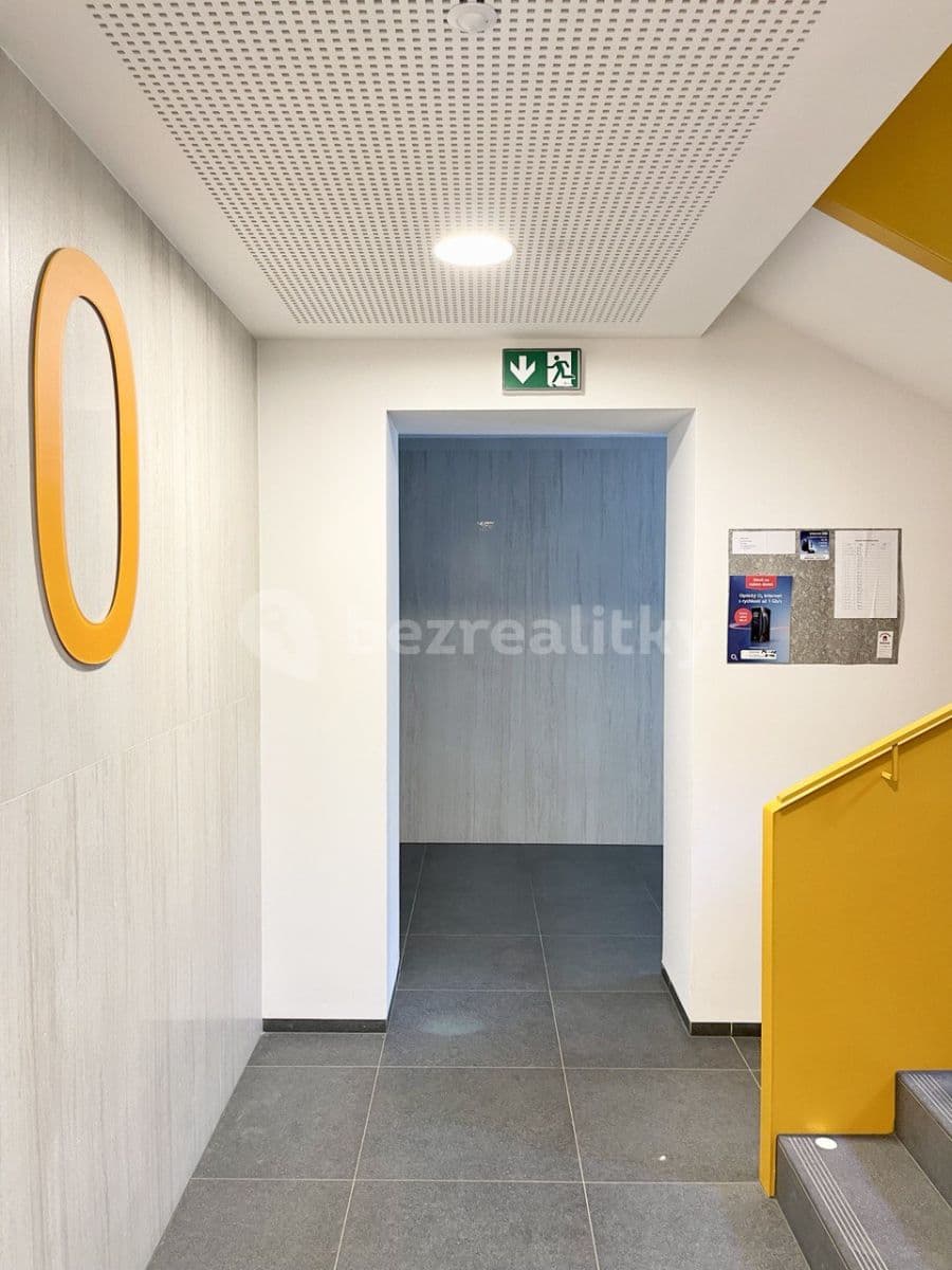 Predaj bytu 2-izbový 70 m², Sněženková, Praha, Praha