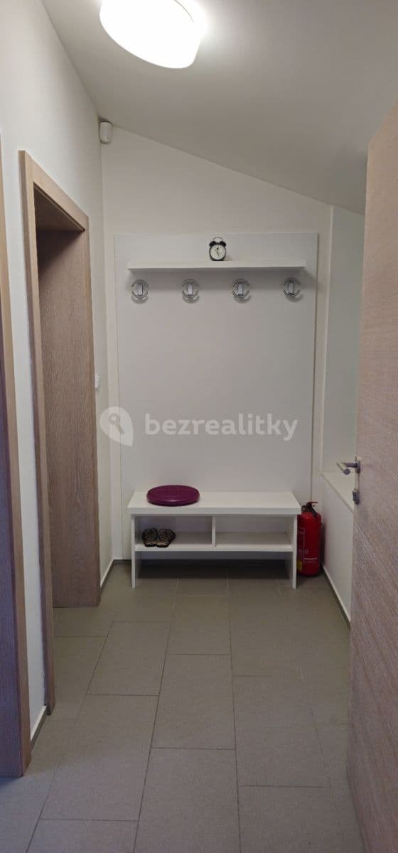 Prenájom bytu 2-izbový 70 m², Vojtěšská, Neratovice, Středočeský kraj Prenájom bytu 2-izbový 70 m², Vojtěšská, Neratovice, Středočeský kraj