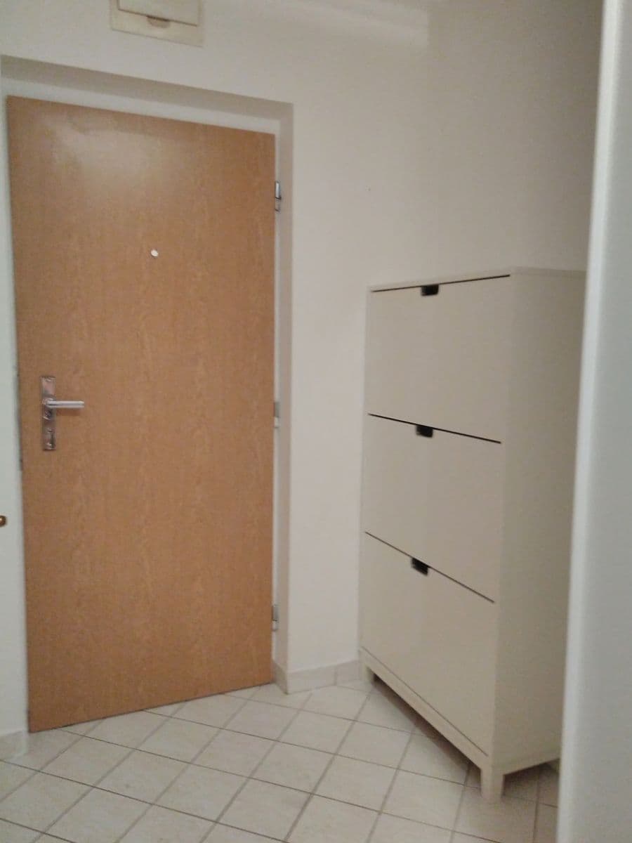 Prenájom bytu 2-izbový 56 m², Zadunajská cesta, Petržalka, Bratislavský kraj Prenájom bytu 2-izbový 56 m², Zadunajská cesta, Petržalka, Bratislavský kraj
