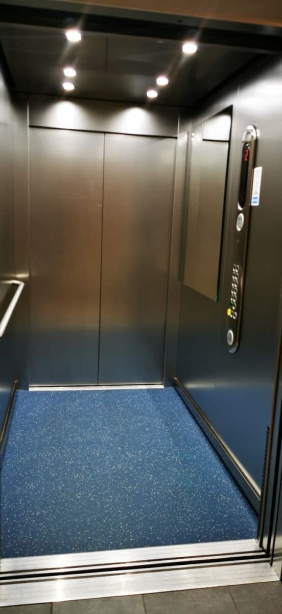 Prenájom bytu 2-izbový 56 m², Zadunajská cesta, Petržalka, Bratislavský kraj Prenájom bytu 2-izbový 56 m², Zadunajská cesta, Petržalka, Bratislavský kraj