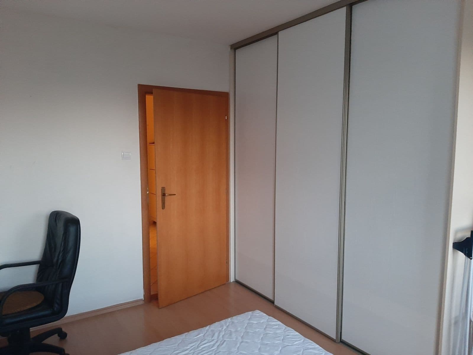 Prenájom bytu 2-izbový 56 m², Zadunajská cesta, Petržalka, Bratislavský kraj Prenájom bytu 2-izbový 56 m², Zadunajská cesta, Petržalka, Bratislavský kraj