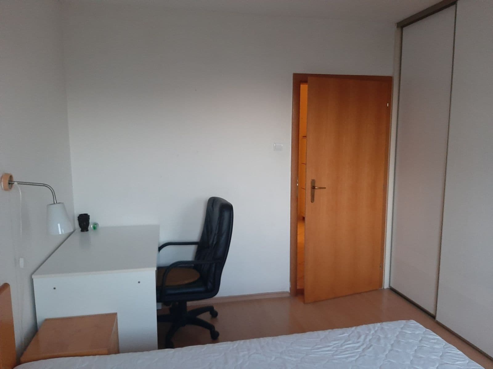 Prenájom bytu 2-izbový 56 m², Zadunajská cesta, Petržalka, Bratislavský kraj Prenájom bytu 2-izbový 56 m², Zadunajská cesta, Petržalka, Bratislavský kraj
