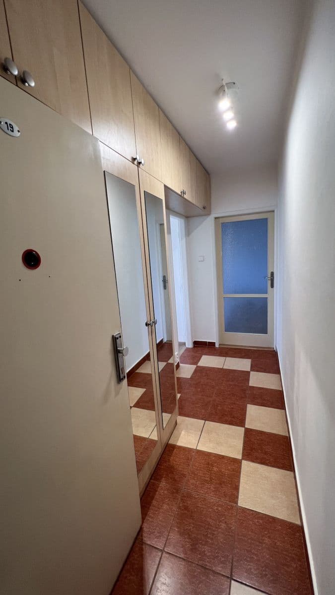 Prenájom bytu 2-izbový 52 m², Černokostelecká, Praha, Praha Prenájom bytu 2-izbový 52 m², Černokostelecká, Praha, Praha