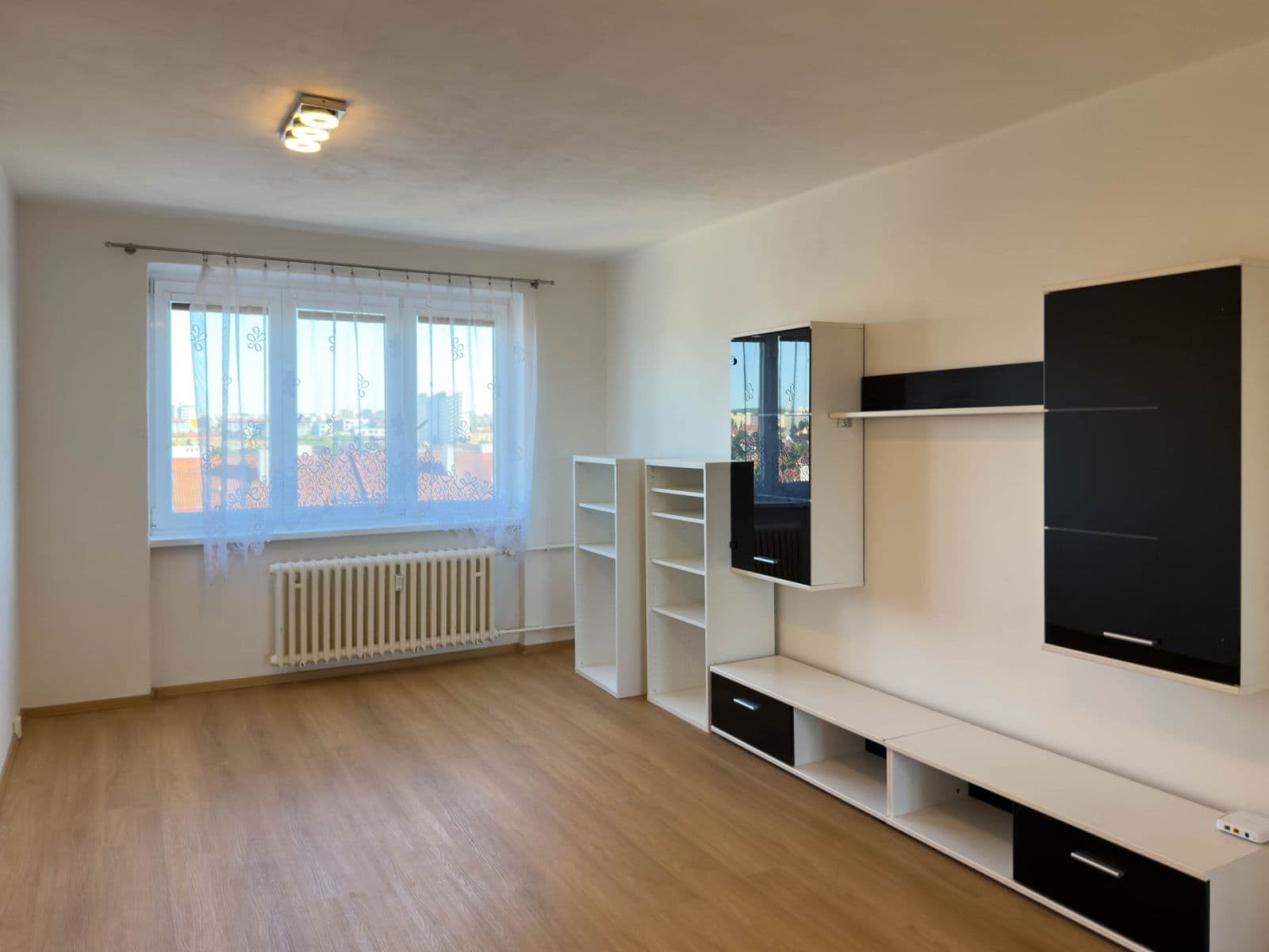 Prenájom bytu 2-izbový 52 m², Černokostelecká, Praha, Praha Prenájom bytu 2-izbový 52 m², Černokostelecká, Praha, Praha