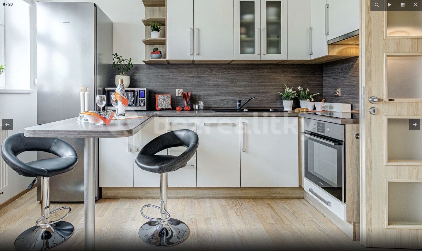 Prenájom bytu 2-izbový 47 m², Prusická, Praha, Praha Prenájom bytu 2-izbový 47 m², Prusická, Praha, Praha
