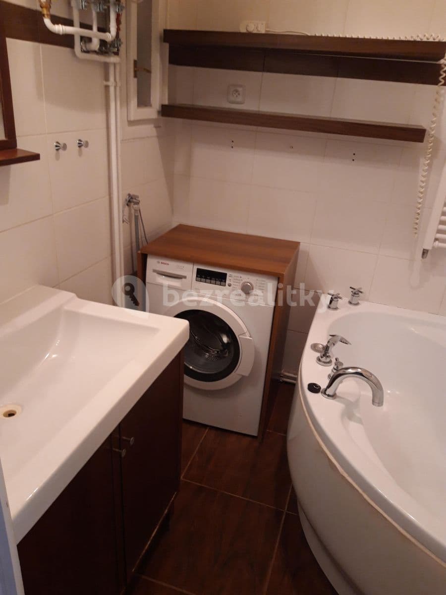 Prenájom bytu 2-izbový 53 m², Prouzova, Praha, Praha Prenájom bytu 2-izbový 53 m², Prouzova, Praha, Praha