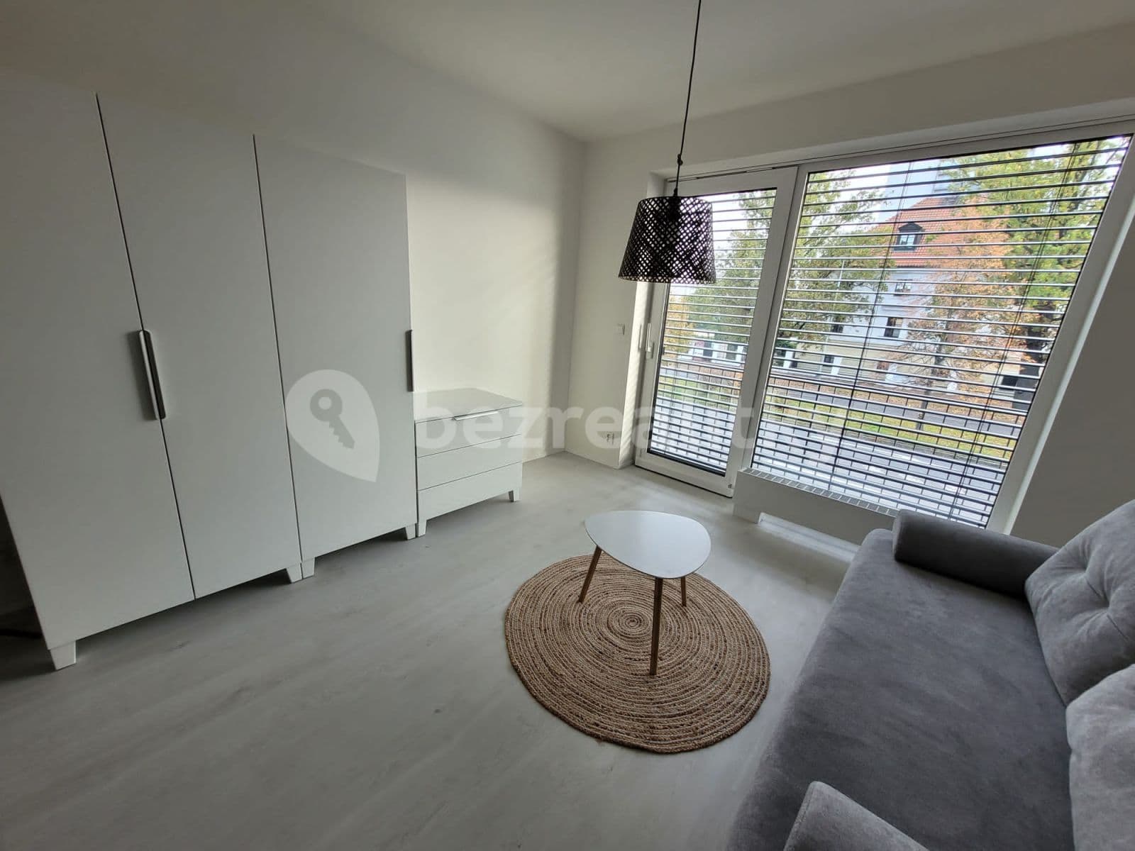 Prenájom bytu 1-izbový 31 m², U Nového dvora, Praha, Praha Prenájom bytu 1-izbový 31 m², U Nového dvora, Praha, Praha