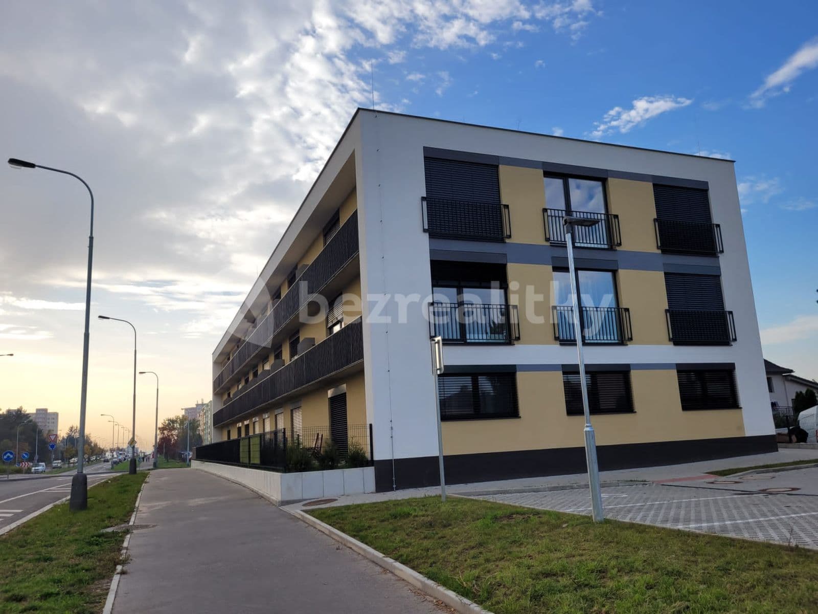 Prenájom bytu 1-izbový 31 m², U Nového dvora, Praha, Praha Prenájom bytu 1-izbový 31 m², U Nového dvora, Praha, Praha