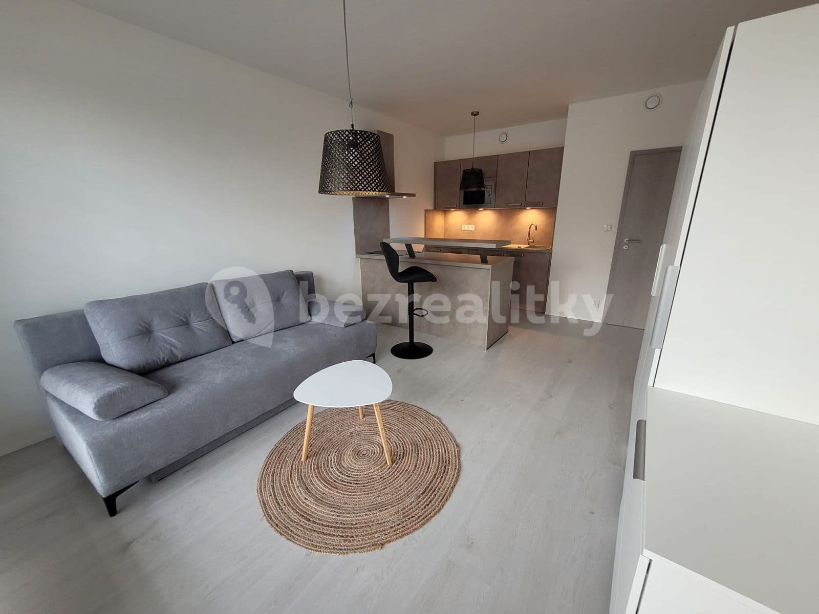 Prenájom bytu 1-izbový 31 m², U Nového dvora, Praha, Praha Prenájom bytu 1-izbový 31 m², U Nového dvora, Praha, Praha
