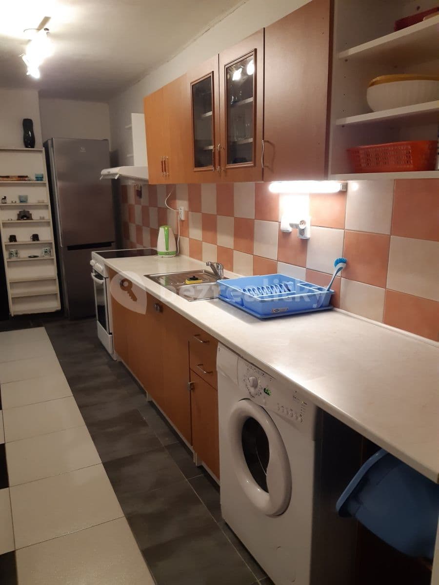 Prenájom bytu 2-izbový 80 m², Štychova, Praha, Praha Prenájom bytu 2-izbový 80 m², Štychova, Praha, Praha