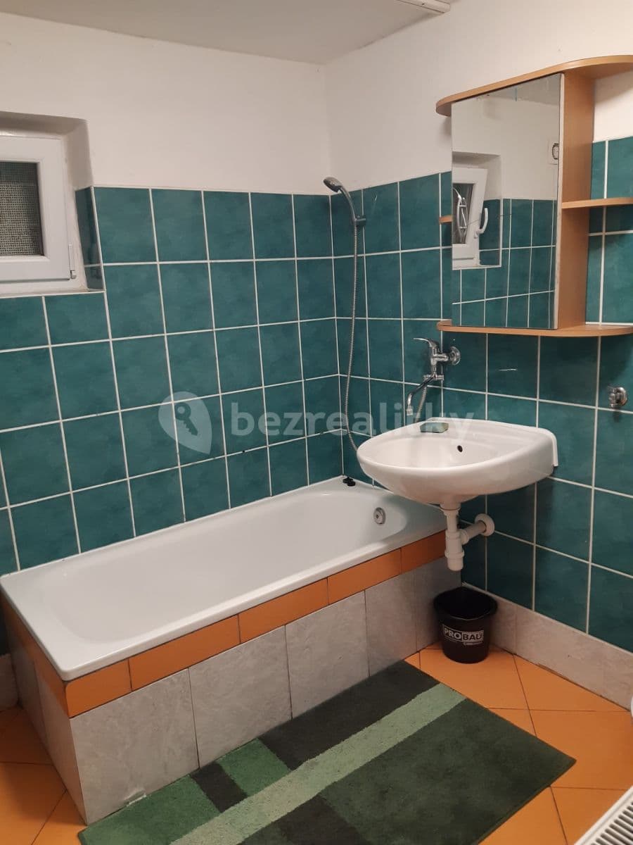 Prenájom bytu 2-izbový 80 m², Štychova, Praha, Praha Prenájom bytu 2-izbový 80 m², Štychova, Praha, Praha