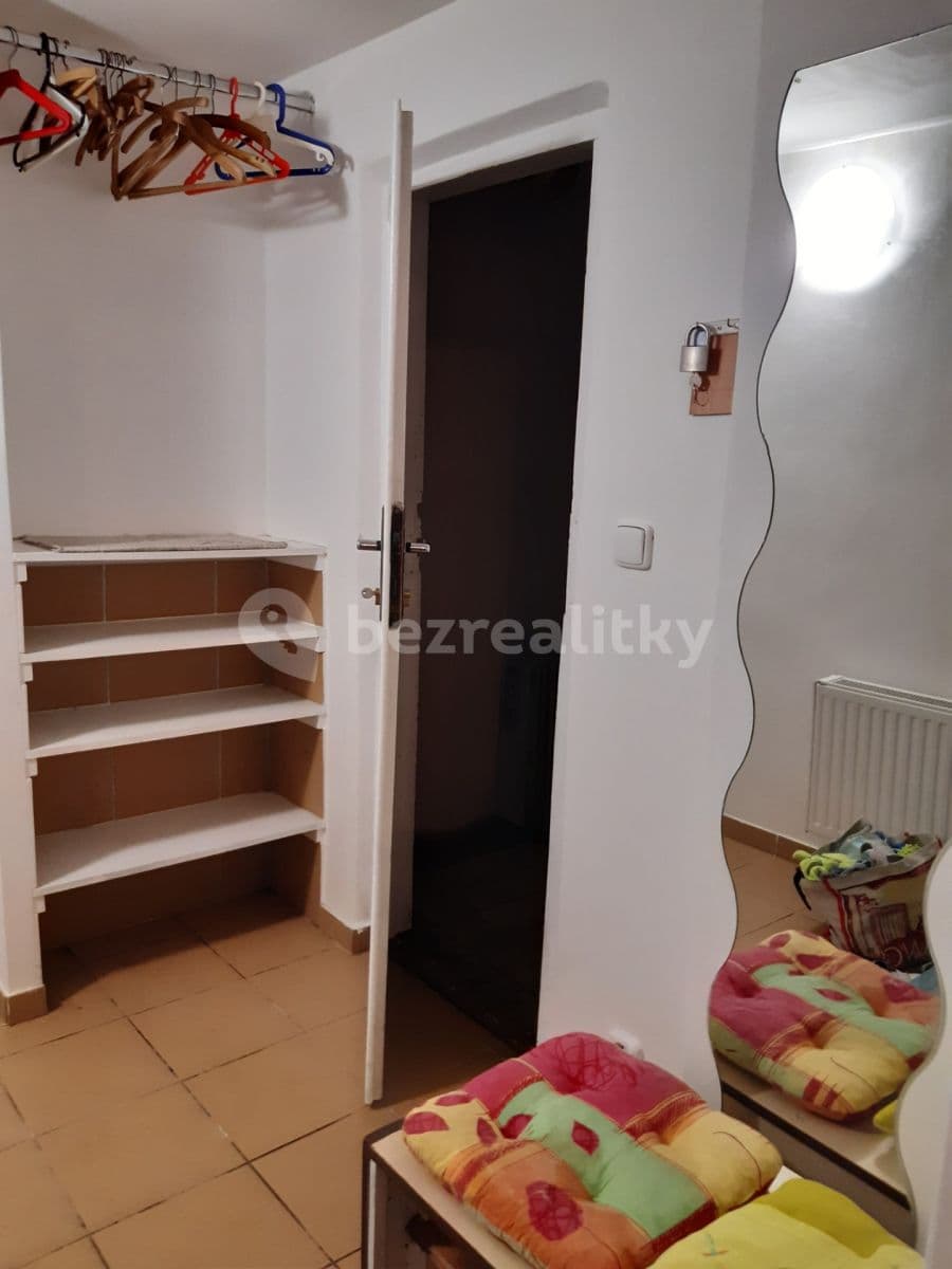 Prenájom bytu 2-izbový 80 m², Štychova, Praha, Praha Prenájom bytu 2-izbový 80 m², Štychova, Praha, Praha