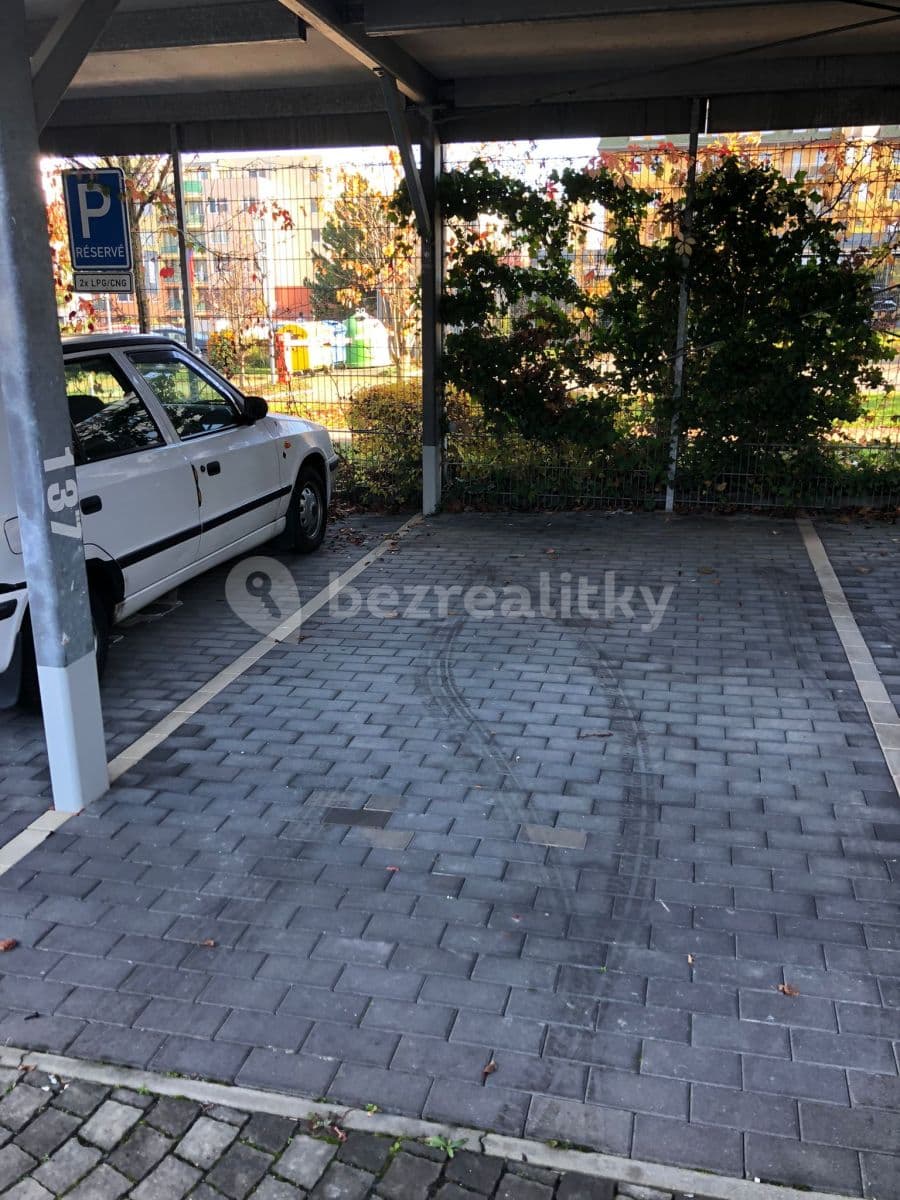 Prenájom bytu 2-izbový 55 m², Hugo Haase, Praha, Praha Prenájom bytu 2-izbový 55 m², Hugo Haase, Praha, Praha