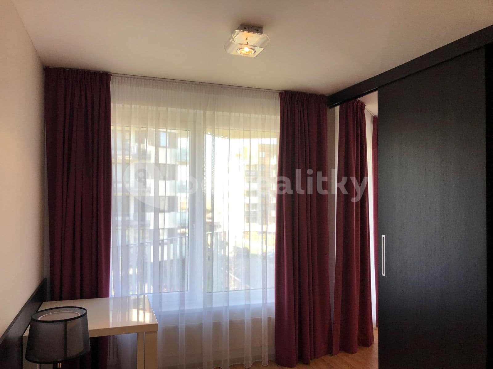 Prenájom bytu 2-izbový 55 m², Hugo Haase, Praha, Praha Prenájom bytu 2-izbový 55 m², Hugo Haase, Praha, Praha