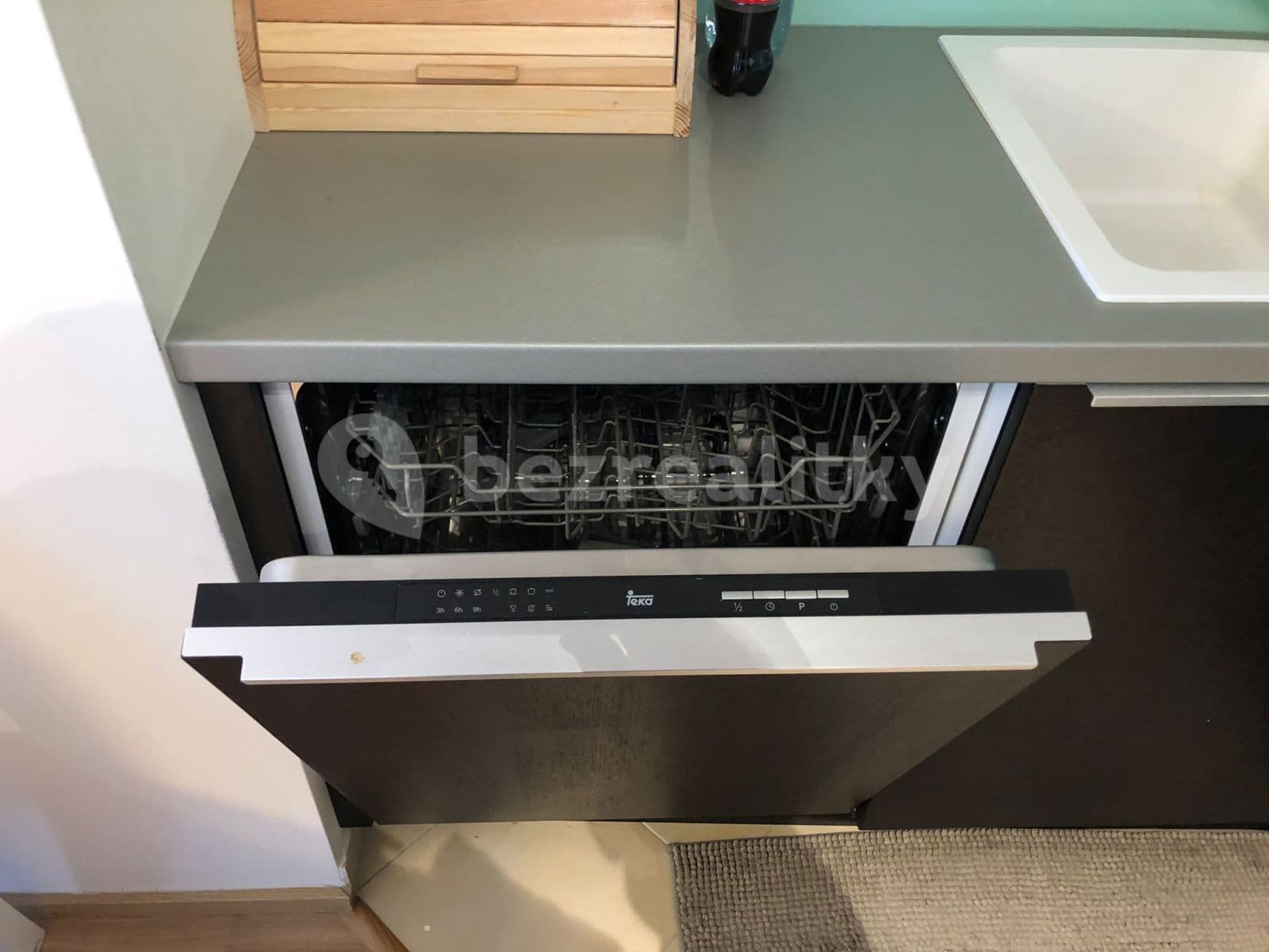 Prenájom bytu 2-izbový 55 m², Hugo Haase, Praha, Praha Prenájom bytu 2-izbový 55 m², Hugo Haase, Praha, Praha