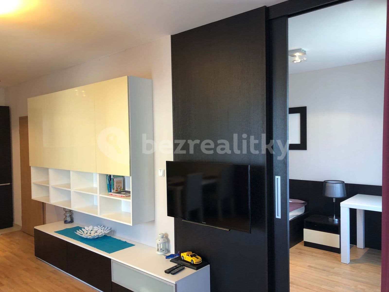 Prenájom bytu 2-izbový 55 m², Hugo Haase, Praha, Praha Prenájom bytu 2-izbový 55 m², Hugo Haase, Praha, Praha