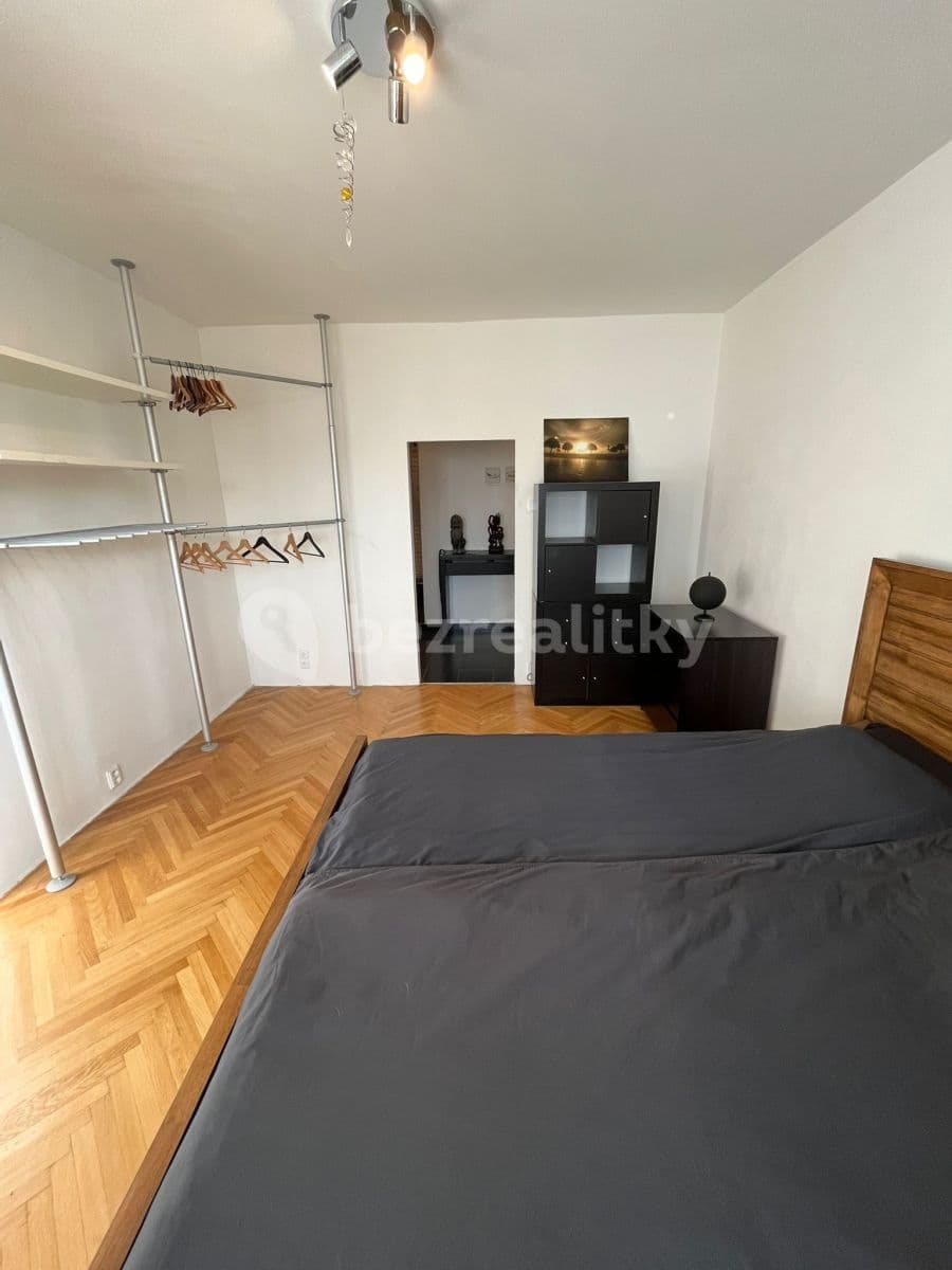 Prenájom bytu 2-izbový 70 m², Sečská, Praha, Praha Prenájom bytu 2-izbový 70 m², Sečská, Praha, Praha