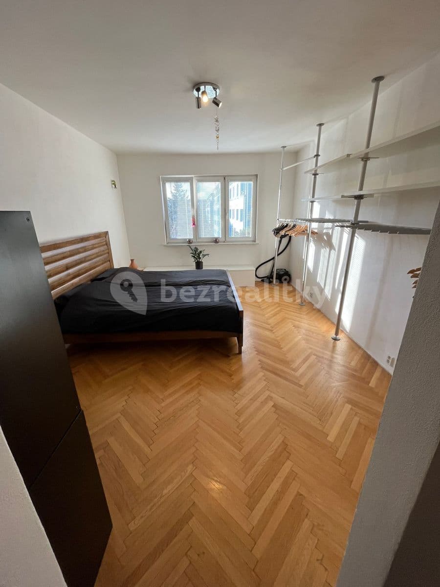 Prenájom bytu 2-izbový 70 m², Sečská, Praha, Praha Prenájom bytu 2-izbový 70 m², Sečská, Praha, Praha