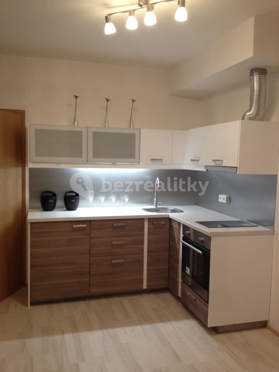 Prenájom bytu 1-izbový 35 m², náměstí Junkových, Praha, Praha Prenájom bytu 1-izbový 35 m², náměstí Junkových, Praha, Praha
