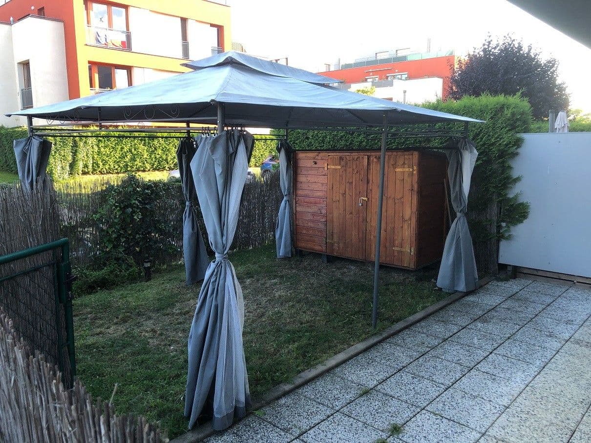 Prenájom bytu 2-izbový 43 m², K Dálnici, Praha, Praha Prenájom bytu 2-izbový 43 m², K Dálnici, Praha, Praha