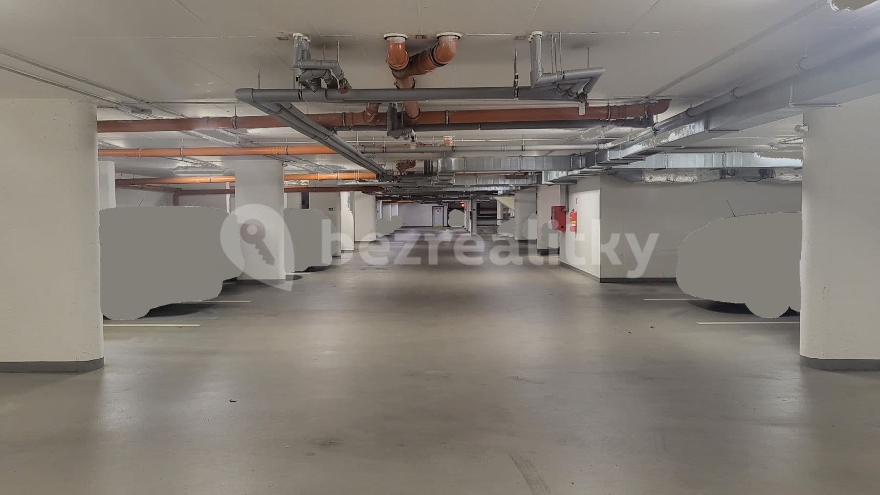 Prenájom garáže 13 m², Chlebovická, Praha, Praha Prenájom garáže 13 m², Chlebovická, Praha, Praha