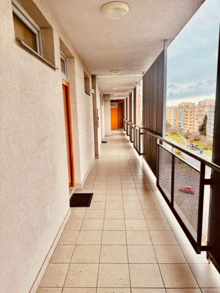Prenájom bytu 1-izbový 48 m², Novodvorská, Praha, Praha Prenájom bytu 1-izbový 48 m², Novodvorská, Praha, Praha