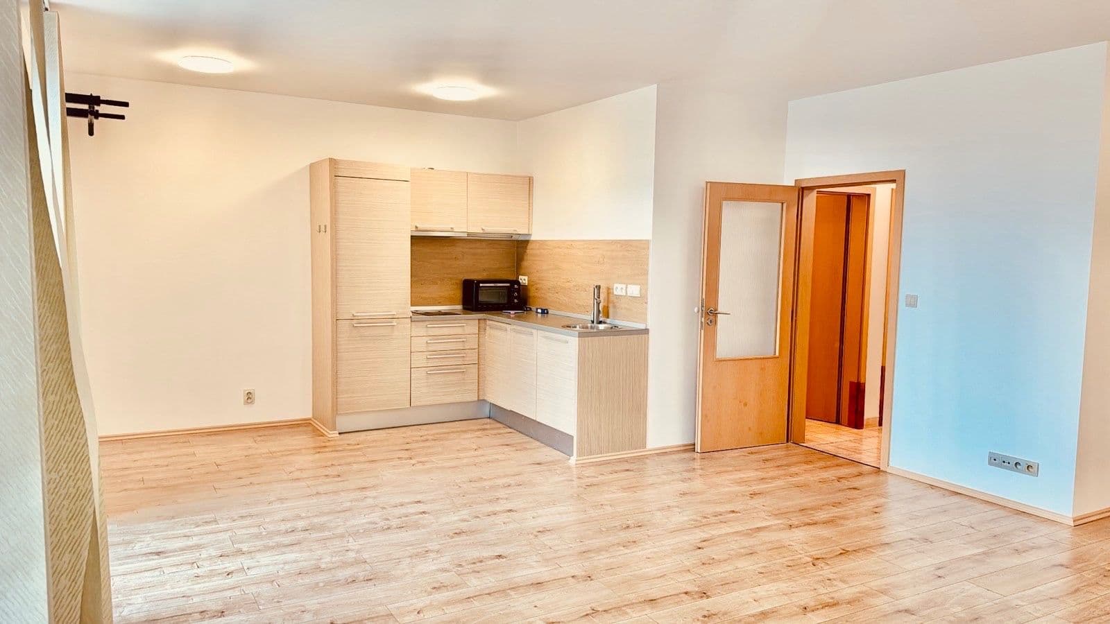 Prenájom bytu 1-izbový 48 m², Novodvorská, Praha, Praha Prenájom bytu 1-izbový 48 m², Novodvorská, Praha, Praha