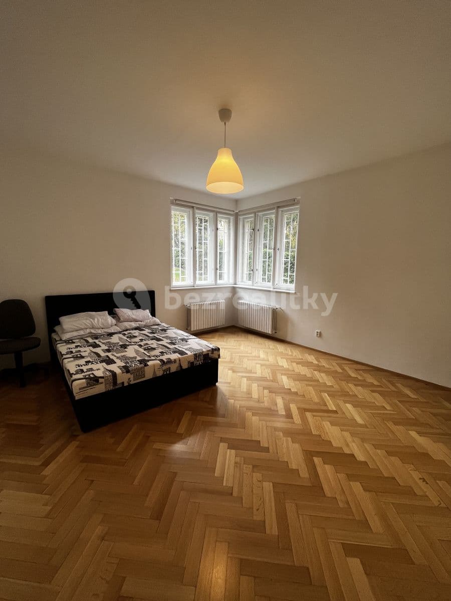 Prenájom bytu 4-izbový 135 m², Na Dračkách, Praha, Praha Prenájom bytu 4-izbový 135 m², Na Dračkách, Praha, Praha