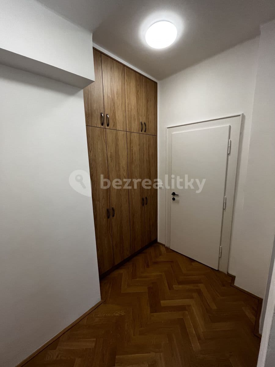 Prenájom bytu 4-izbový 135 m², Na Dračkách, Praha, Praha Prenájom bytu 4-izbový 135 m², Na Dračkách, Praha, Praha