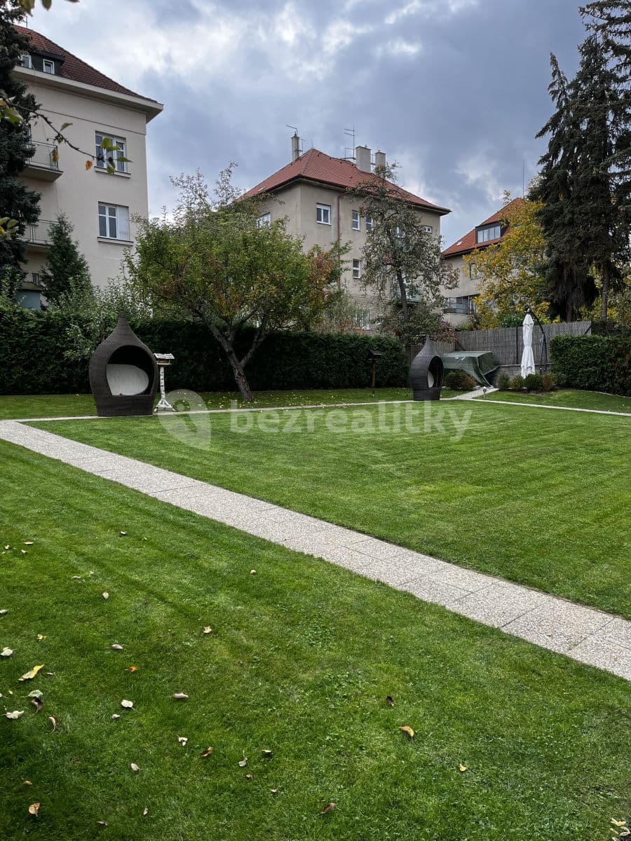 Prenájom bytu 4-izbový 135 m², Na Dračkách, Praha, Praha Prenájom bytu 4-izbový 135 m², Na Dračkách, Praha, Praha