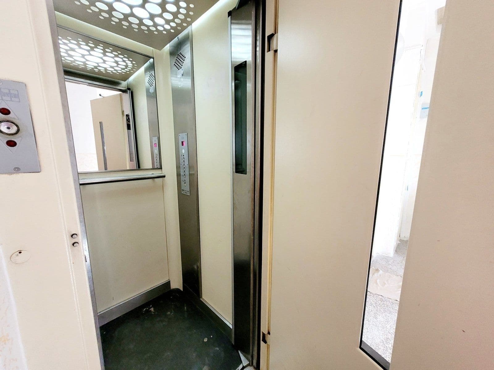 Prenájom bytu 1-izbový 20 m², Hlavní třída, Havířov, Moravskoslezský kraj Prenájom bytu 1-izbový 20 m², Hlavní třída, Havířov, Moravskoslezský kraj