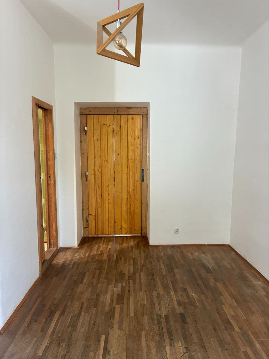 Prenájom bytu 2-izbový 52 m², U Uranie, Praha, Praha Prenájom bytu 2-izbový 52 m², U Uranie, Praha, Praha