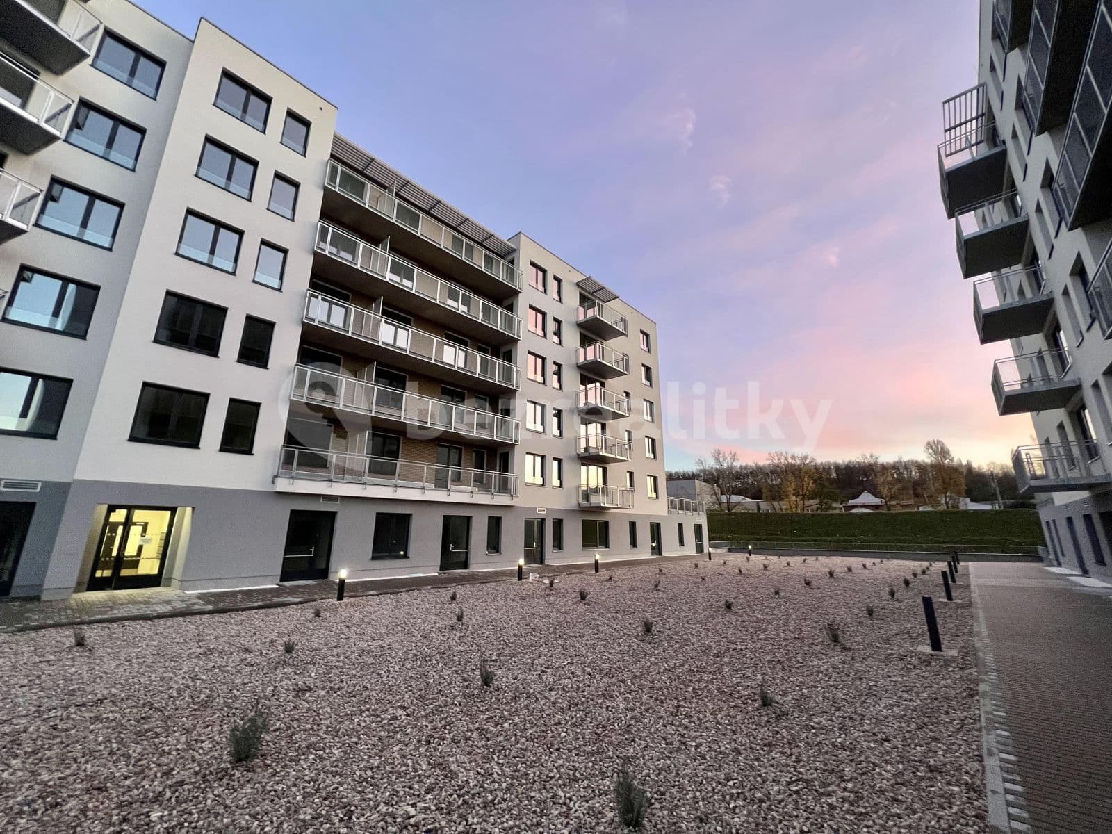 Prenájom bytu 2-izbový 57 m², Čerpadlová, Praha, Praha Prenájom bytu 2-izbový 57 m², Čerpadlová, Praha, Praha