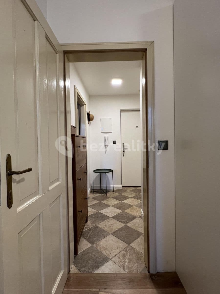 Prenájom bytu 2-izbový 43 m², Na Maninách, Praha, Praha Prenájom bytu 2-izbový 43 m², Na Maninách, Praha, Praha