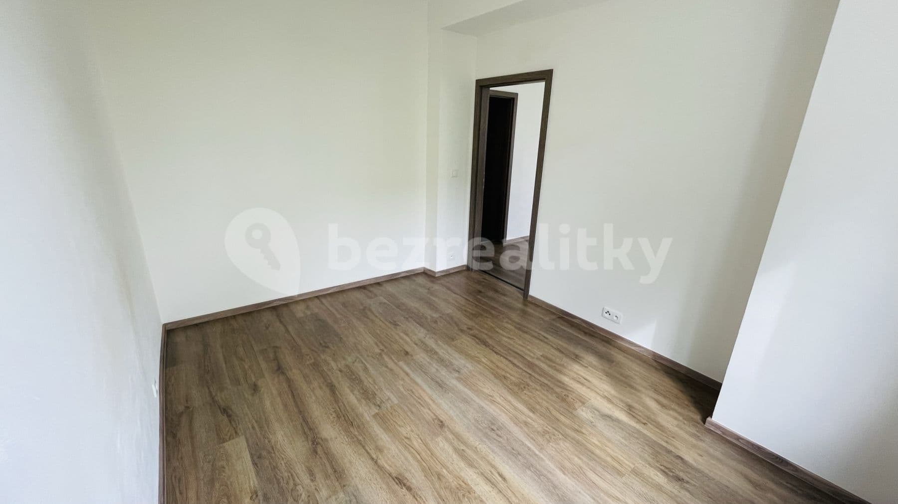 Prenájom bytu 2-izbový 45 m², Buzulucká, Teplice, Ústecký kraj Prenájom bytu 2-izbový 45 m², Buzulucká, Teplice, Ústecký kraj