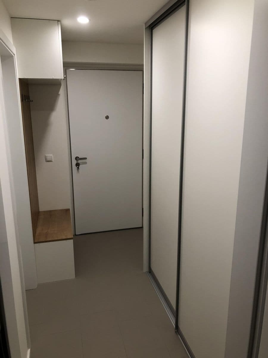 Prenájom bytu 1-izbový 26 m², Ramonova, Praha, Praha Prenájom bytu 1-izbový 26 m², Ramonova, Praha, Praha
