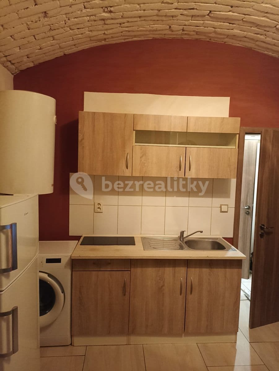 Prenájom bytu 1-izbový 18 m², Mrázovka, Praha, Praha Prenájom bytu 1-izbový 18 m², Mrázovka, Praha, Praha