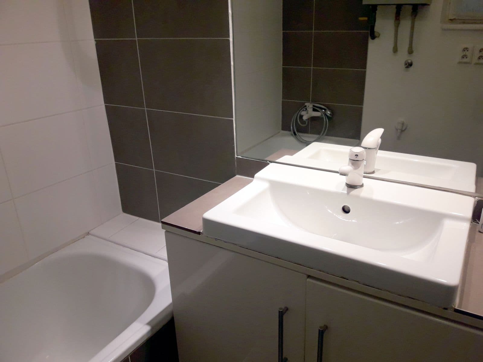 Prenájom bytu 2-izbový 44 m², Hartigova, Praha, Praha Prenájom bytu 2-izbový 44 m², Hartigova, Praha, Praha