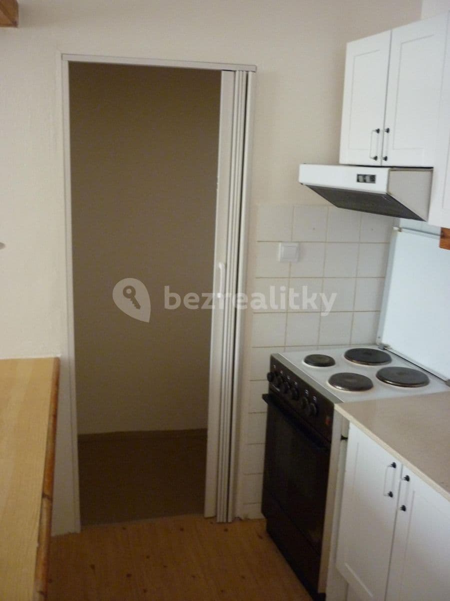 Prenájom bytu 3-izbový 70 m², Mírové náměstí, Dobříš, Středočeský kraj Prenájom bytu 3-izbový 70 m², Mírové náměstí, Dobříš, Středočeský kraj